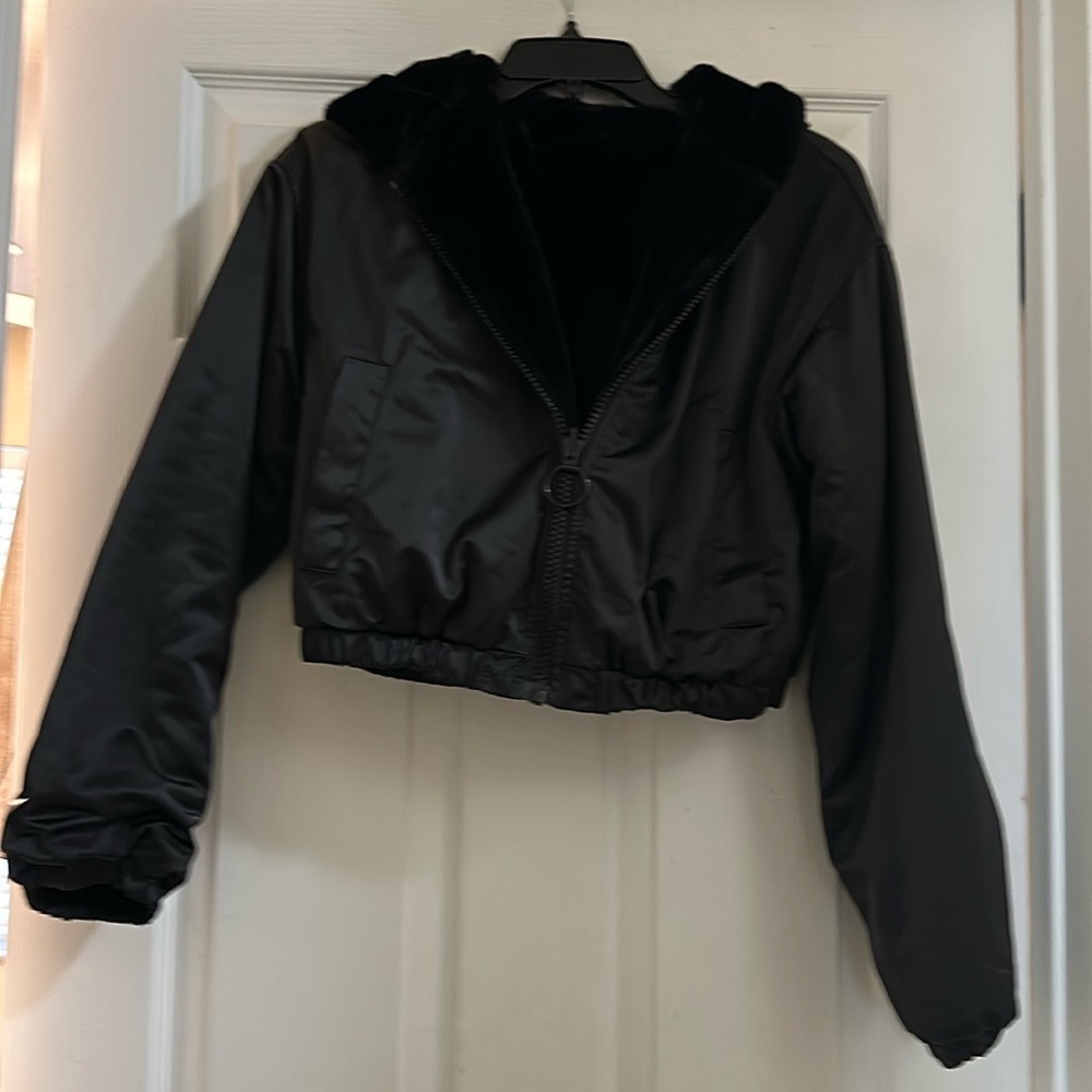 H & M black reversible cropped jacket, size xsmall